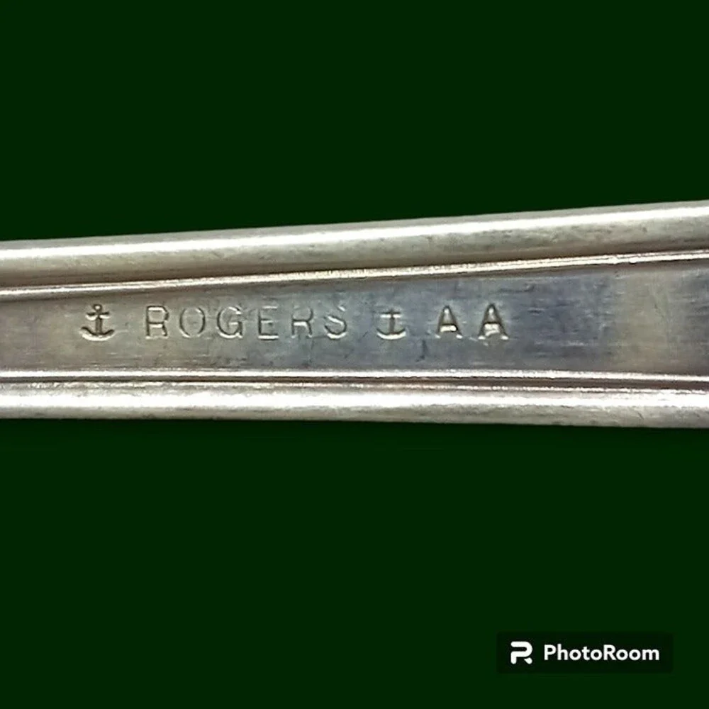 International Silver-WM Rogers La Touraine Solid Cold Meat Serving Fork-1920